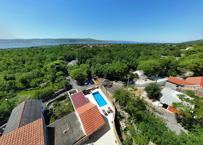Semesterbostad Family Friendly House With A Swimming Pool Seline, Paklenica - 23248 Starigrad Paklenica