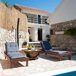 Family Friendly House With A Swimming Pool Seline, Paklenica - 23248 別荘 スタリグラード