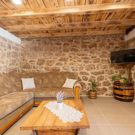 Family Friendly House With A Swimming Pool Seline, Paklenica - 23248 בית נופש *